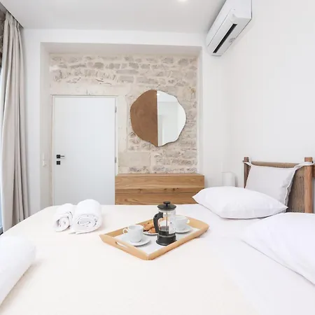 Wood&stone * Vigglatouri