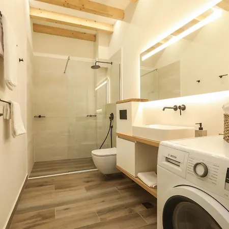 Wood&stone * Vigglatouri